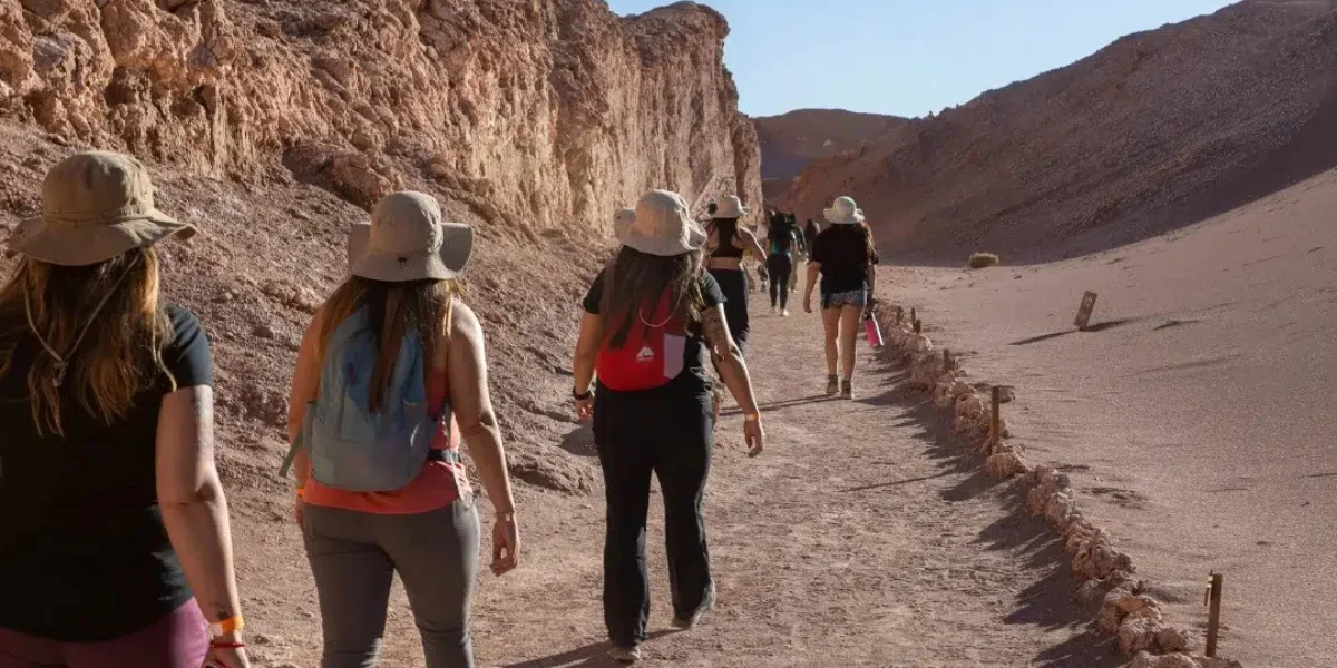 Guía del Valle de la Luna en San Pedro de Atacama