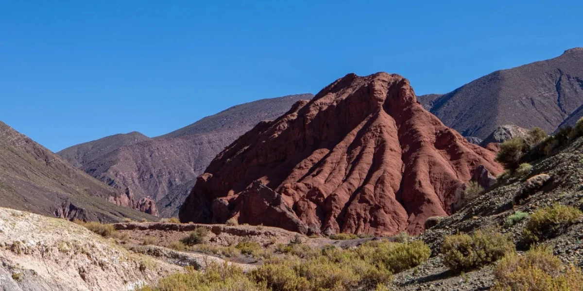 Colores irreales del Valle de la Luna en Atacama
